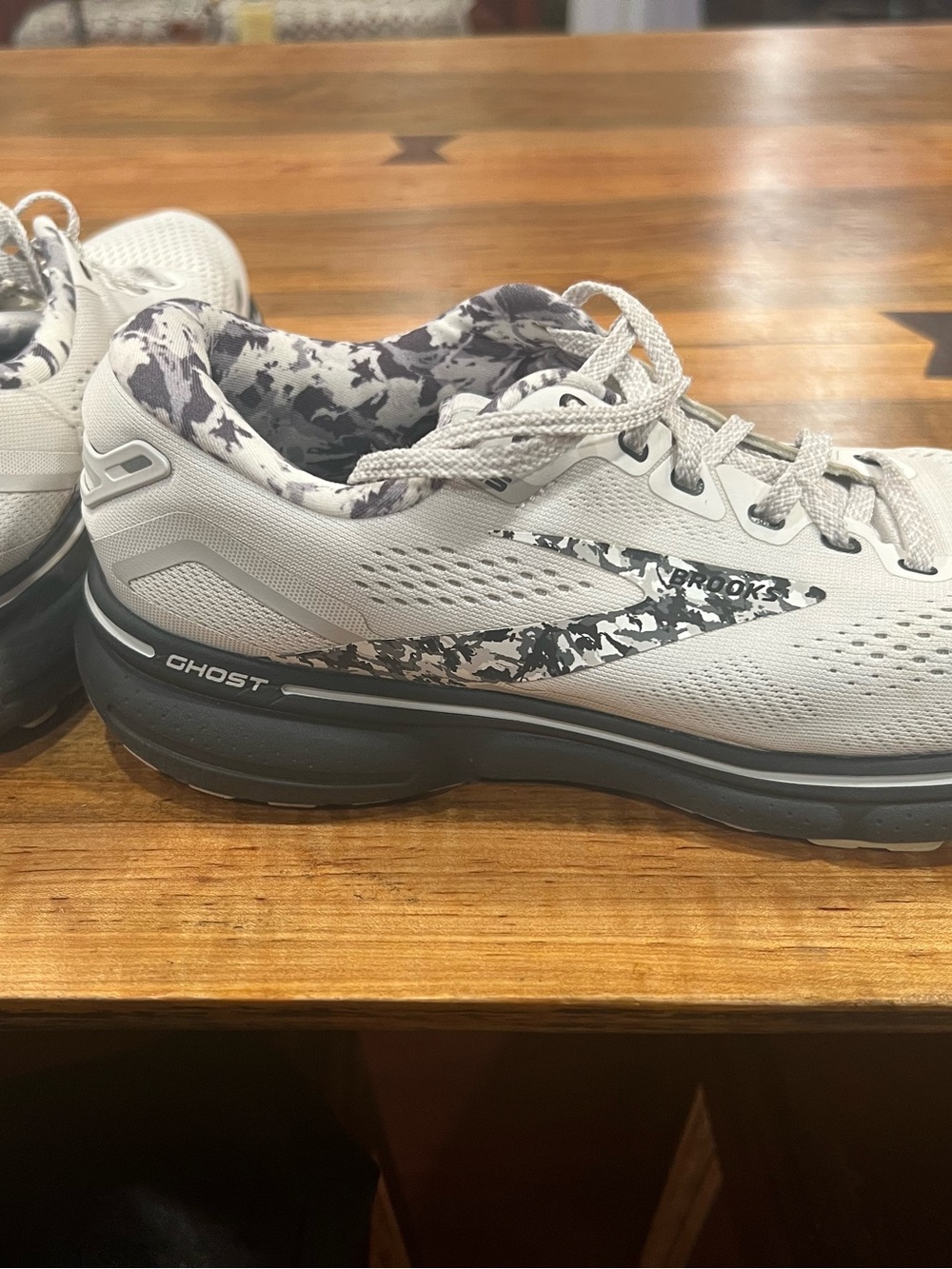 Brooks Ghost White and Gray Men's Running Sneakers - Picture 4 of 8